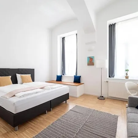 Family 2Br Oasis Steps From City By Hm Wien Exterior foto