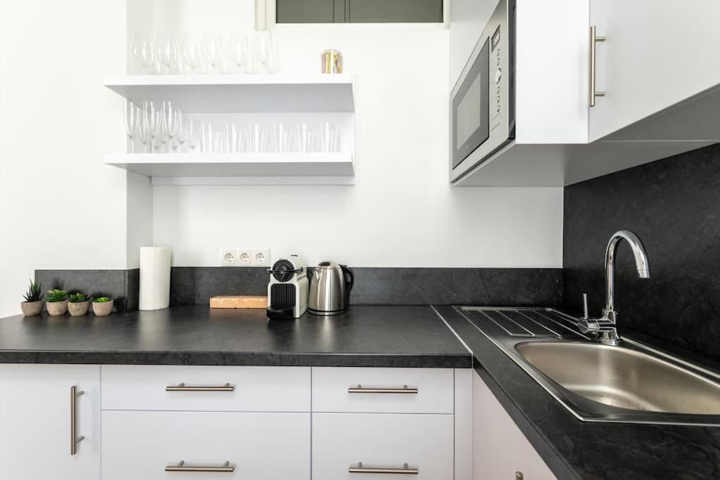 Family 2br Oasis Steps From By Hm * Wien